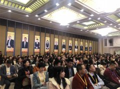 问：会议策划布场时墙面KT板安装问题？